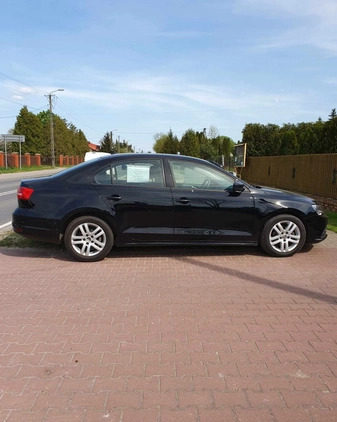 Volkswagen Jetta cena 42000 przebieg: 140000, rok produkcji 2015 z Hajnówka małe 79